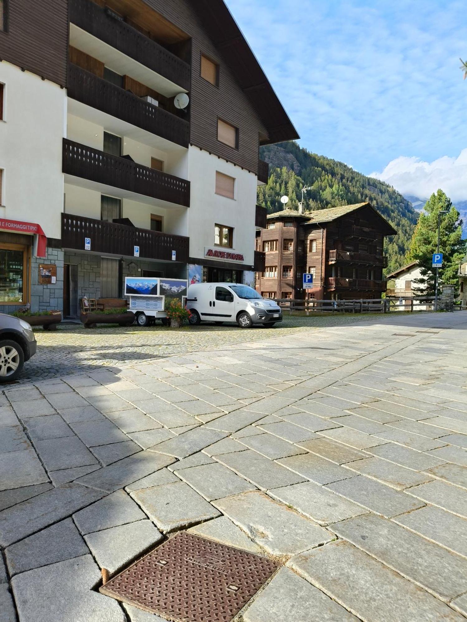 Champoluc Apartment Exterior photo