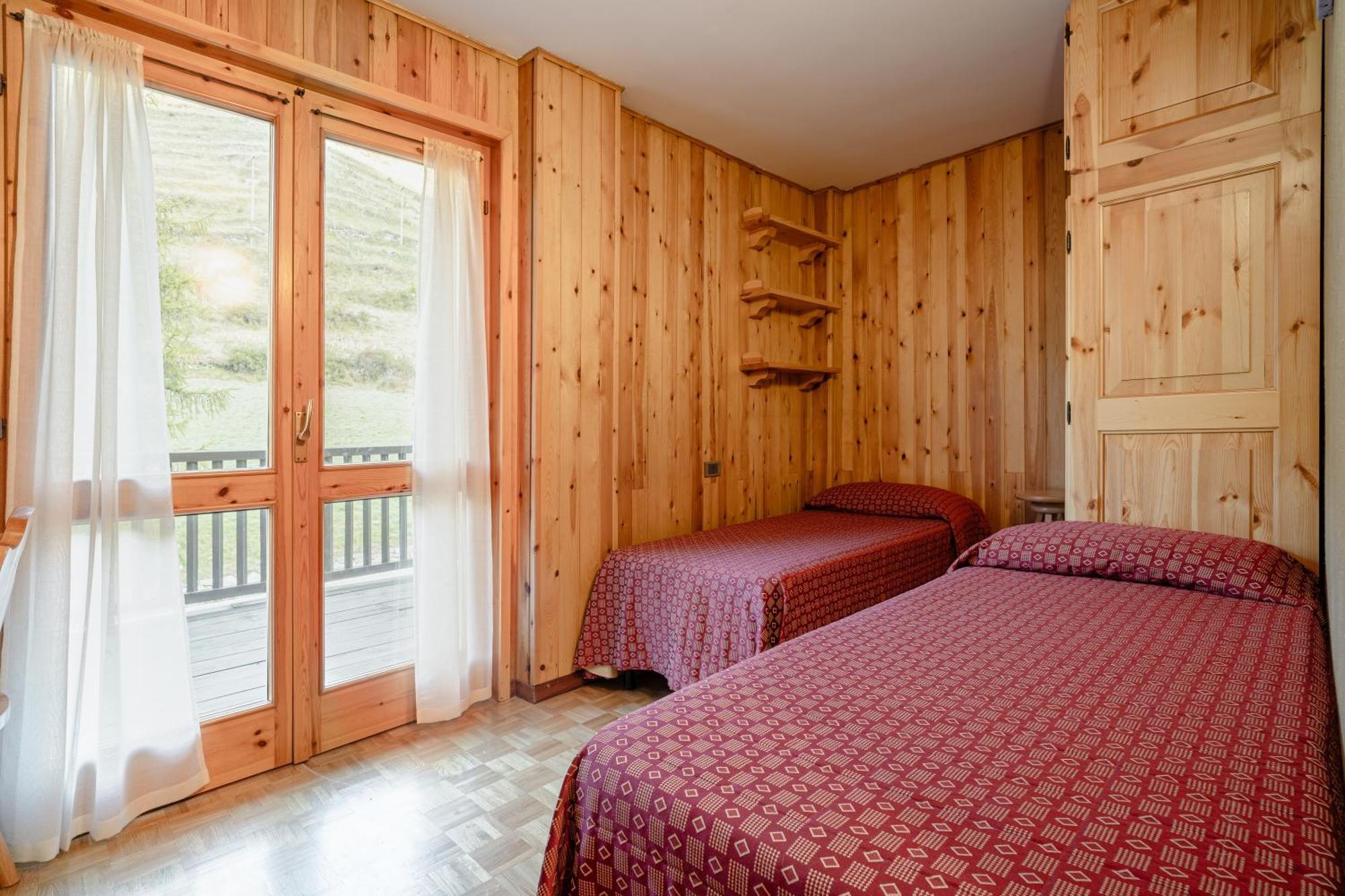 Champoluc Apartment Exterior photo