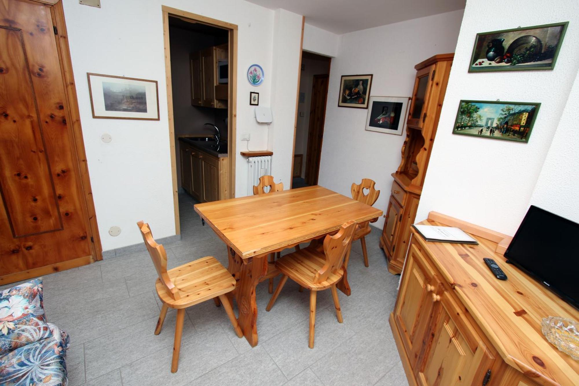 Champoluc Apartment Exterior photo