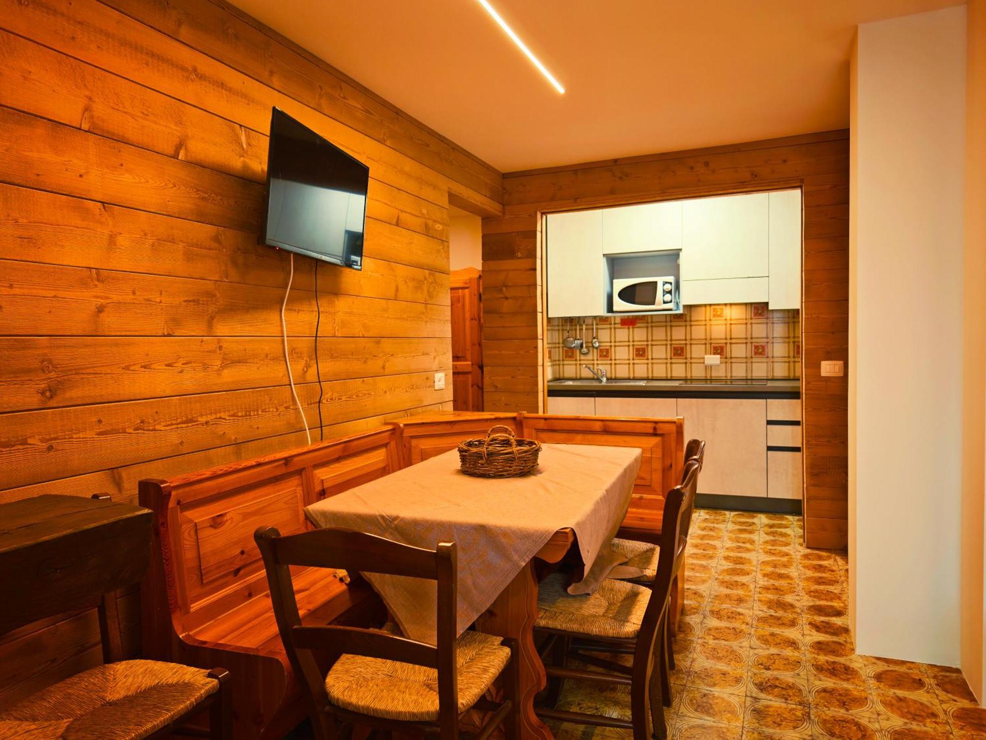 Champoluc Apartment Exterior photo