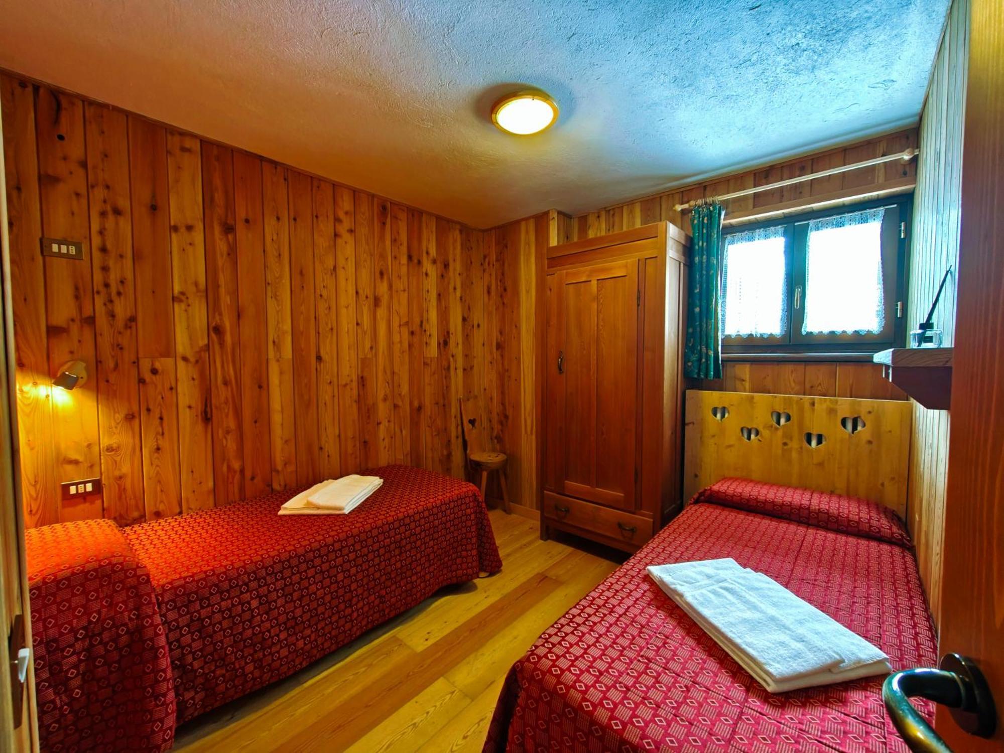 Champoluc Apartment Exterior photo